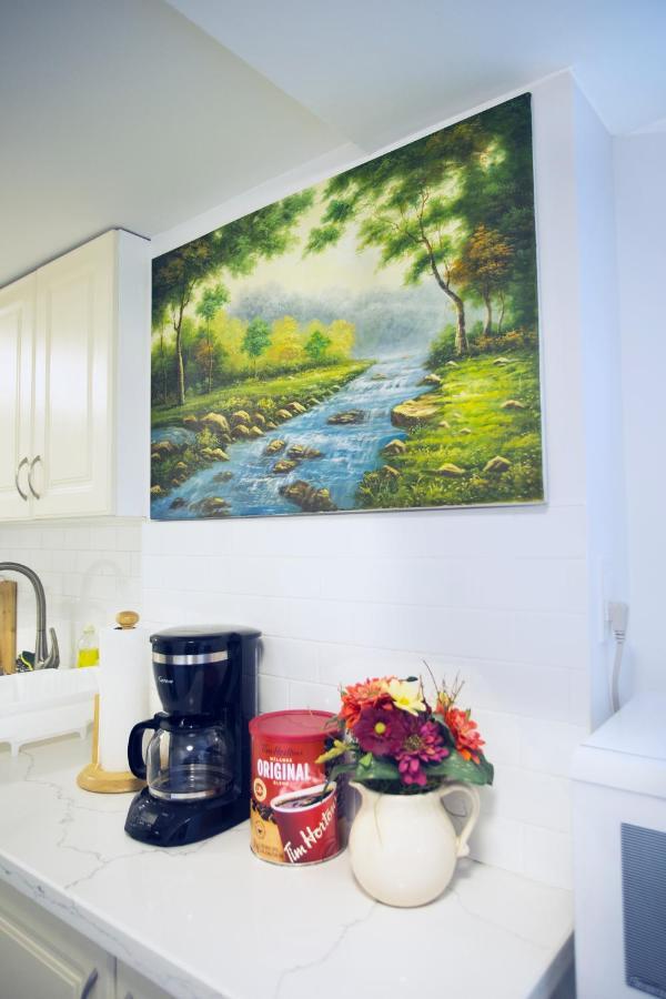 Cozy 3Br 2Bth Lower Unit, A Min To Hwy401, 404 & Dvp Villa Toronto Luaran gambar